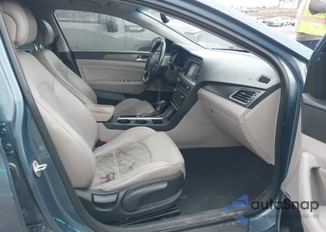 2015 Hyundai Sonata Sport z USA, uszkodzony, nr VIN 5NPE34AF7FH095269